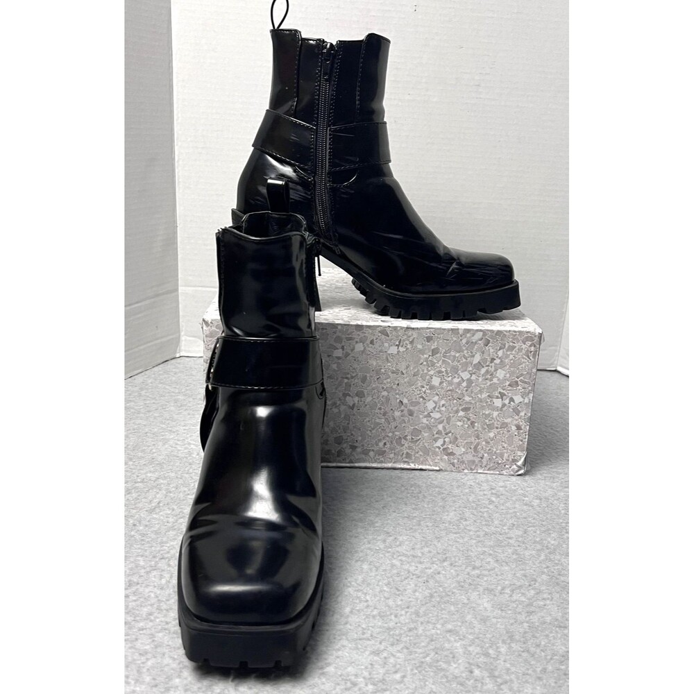 ShoeDazzle Enslee Boots Womens 7.5 Black Harness Lug Sole Block Heel Moto Style - Picture 4 of 13